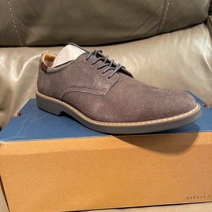 NEW G.H. Bass Oxford Grey Pasadena Shoe 10.5